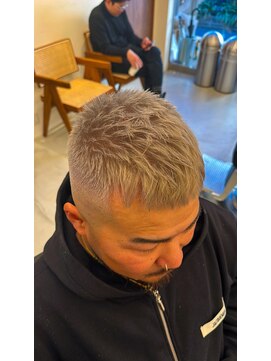 ザ チョップ ショップ ハラジュク(THE CHOP SHOP HARAJUKU) ブリーチカラー　クロップ／渋谷バーバー