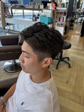 コワファースト 大分(COIFF1RST) フェザーショート