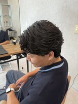 ジーナ 天神(Zina)&nbsp;フェザーパーマ/フェザーショート/ショートセンターパート