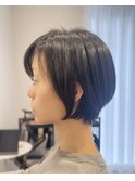 ショートボブ