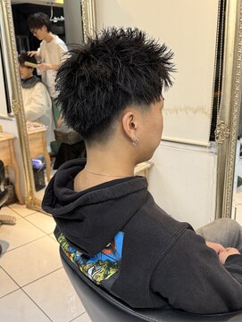 アイズ 海老名(AIZU) スパイキーショート メンズショート 短髪 メンズカット  眉毛