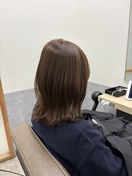 アッシュベージュ