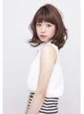 女らしさがさりげないニュアンスロブ