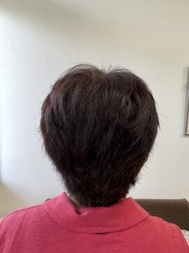 髪ストーリー美容室 ショートヘナカラー