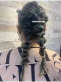 ツインアレンジ個性的結婚式二次会パーティーヘアセット