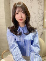 アマンドール(Aman D'or) 韓国風くびれヘア×オリーブベージュ