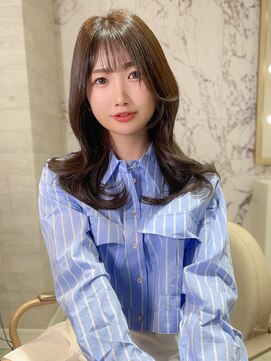 アマンドール(Aman D'or) 韓国風くびれヘア×オリーブベージュ