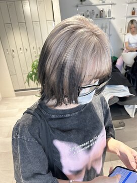 イオール 北千住(ior) ホワイトベージュ×ルーツ【ior北千住】