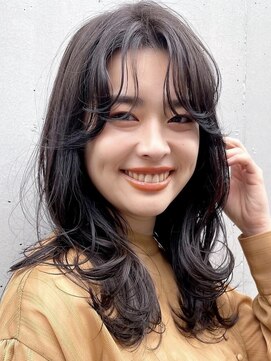 ビュートリアム 南青山(BEAUTRIUM) 愛されロングのニュアンスレイヤー 前髪カット レイヤー30代40代
