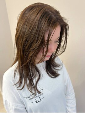 リリアン(rilliant U’s brilliant) 透明感オリーブベージュ