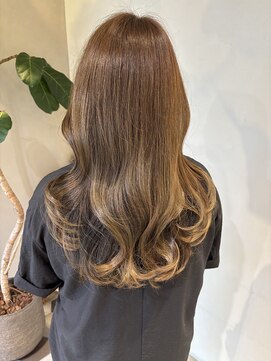 リベラル(liberal) オリーブベージュ ロングレイヤー 韓国風ヘア【20代/30代】