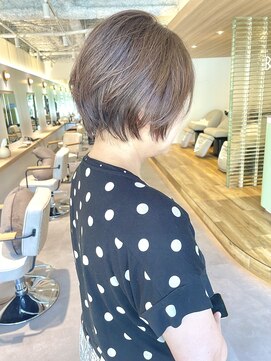 ベコ(Beco) 丸みショート◎30代40代50代/白髪ぼかし/ベージュ