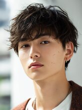 コンフィー(comfy) 束感ショート × ツーブロックマッシュ