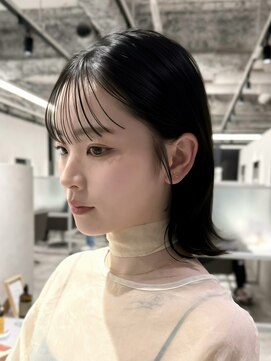 キートス(Kiitos) 【外ハネボブ×耳掛け×シースルーバング】抜け感ボブ