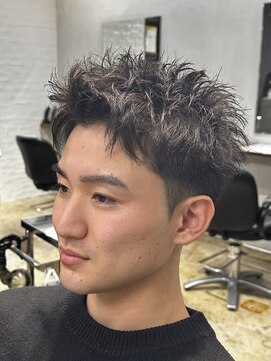 ザデイ カットアンドカルチャーショップ(THE DAY CUT&CULTURE SHOP) スパイキーショート