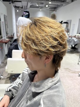 オーシャントーキョー 渋谷(OCEAN TOKYO) フェザーパーマフェザーショート毛流れパーマセンターパート