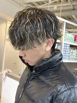 ファンド 千葉(fand) ハイライトカラー/波巻きスパイラルパーマ/メンズパーマ/千葉駅