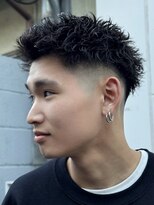フィフス 栄(fifth)&nbsp;名古屋栄アップバングツイストスパイラルパーマメンズショート
