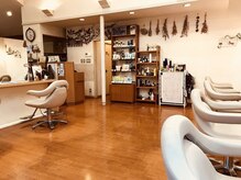 TAKUMI CLOVERの雰囲気（店内）