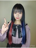 暗髪ブルージュとインナーカラーをエクステで。