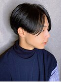 前下がりセンターパート　オシャレ感　黒髪