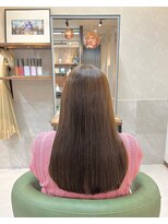 シンシア(CYNTHiA)&nbsp;艶髪縮毛矯正　重ためロング