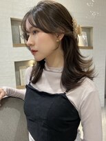 韓国くびれヘア　オリーブベージュ　オリーブカラー