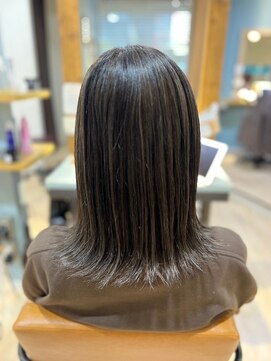 カフカ 亀有(KAfKA) ハイライトカラー/外ハネ