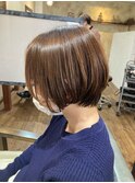 好感度UP◎顔まわりレイヤーでつくる小顔ショート