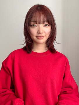 テトヘアー(teto hair) ミディアムレイヤー　前髪パッツン　顔まわりレイヤー　ウルフ