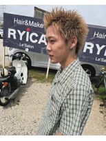 ル サロン リーカ 高見ノ里駅前本店(Le’Salon RYiCA) スパイキーショート