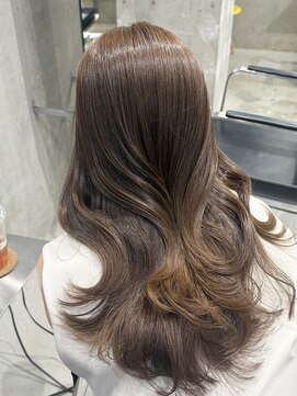 ラック(LUCK) 船橋/くすみベージュ/細めハイライト