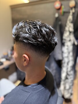 エクファフォーメン(EX-FA FOR MEN) サーフカール/スパイキーショート/ブルーブラック/瀬田