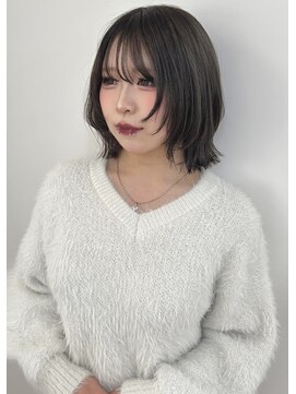 アローナ(ARONA) 20代30代透明感◎スモーキーグレージュ×小顔レイヤーカット