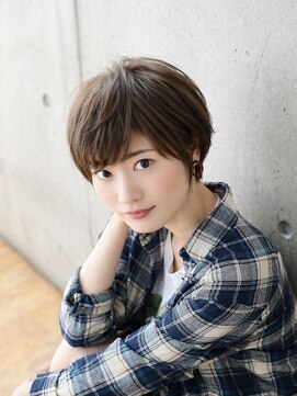 ロゼ(rosee) 首を綺麗に見せるなら♪…丸みショート×イルミナカラー