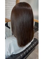 イチパーセント 横浜(1%)&nbsp;ワンホンレイヤー/ミルクティーブロンド/ダークブルー/横浜駅