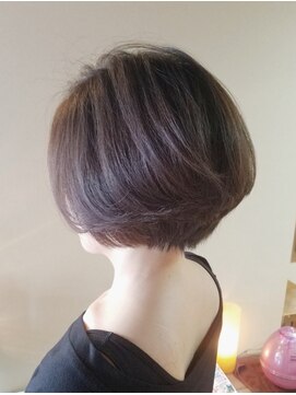 アジーオ(agio) ショートボブ