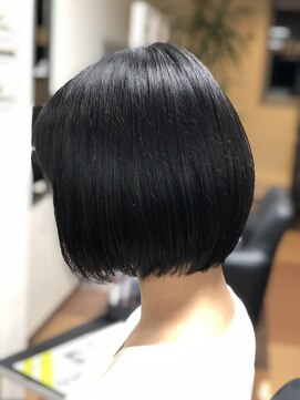 サバス(SABBATH) ステップボーンカット 小顔補正立体カット ボブ