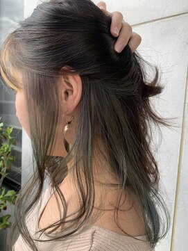 ハナ ビューティーヘアー(hana.) イヤリングインナーカラー