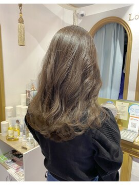 ロンドアベニール 北千住(Lond avenir) 韓国風レイヤー オリーブグレージュ 西田大樹