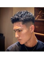 エルエー 近江八幡店(L.A)&nbsp;店長【椛島】癖毛風ピンパーマ×フェードスタイル