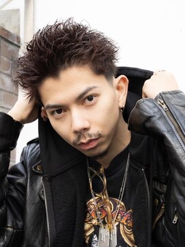 メイン(MENIN) スパイキーショート短髪アップバング刈り上げ［相模大野/町田］