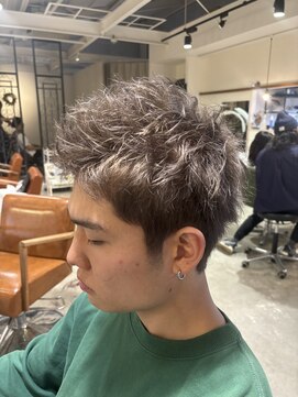 リリー(Lily) スパイキーショート