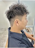 ツーブロック刈り上げスパイラルパーママッシュメンズヘア