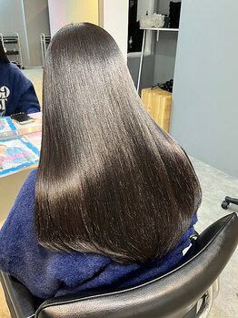 スーリール シュシュ(sourire chouchou)の写真/自然なストレートが叶う質感ストレート◇あなたの髪質やお悩みに合わせたストレートヘアをご提案◎