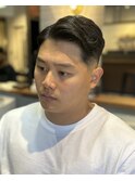 王道サイドパート七三分けワイルドツーブロック黒髪フェード