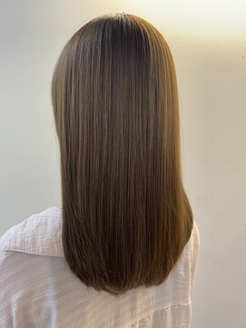 インビテーション(invitation) ヌードベージュ