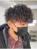 スパイラルパーマツイストパーマアップバング短髪メッシュ