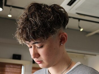 グラッドマンズカットクラブ 立川(GLADMAN'S CUT CLUB)の写真/【駅近＆21時まで営業】丁寧なカウンセリング,高技術にリピーター続出!毎月のメンテナンスにも通いやすい◎