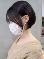 エリマ 横浜西口(elima)&nbsp;横浜西口顔周りレイヤーカットくびれヘア切りっぱなしボブ30代